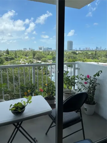 2000 NE 135th Street North Miami FL 33181