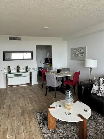 2000 NE 135th Street North Miami FL 33181