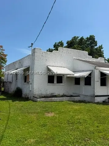 3322 SW 9th Street Miami FL 33135