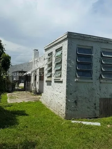 3322 SW 9th Street Miami FL 33135