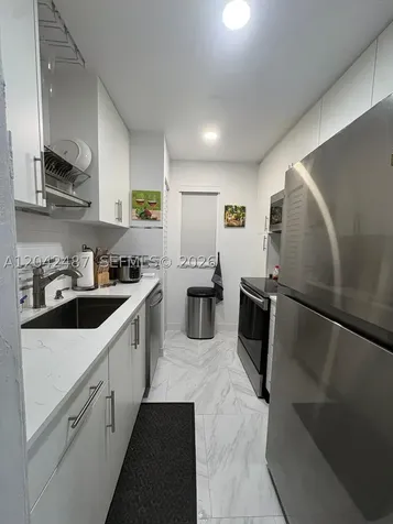 15560 SW 80th Street Miami FL 33193