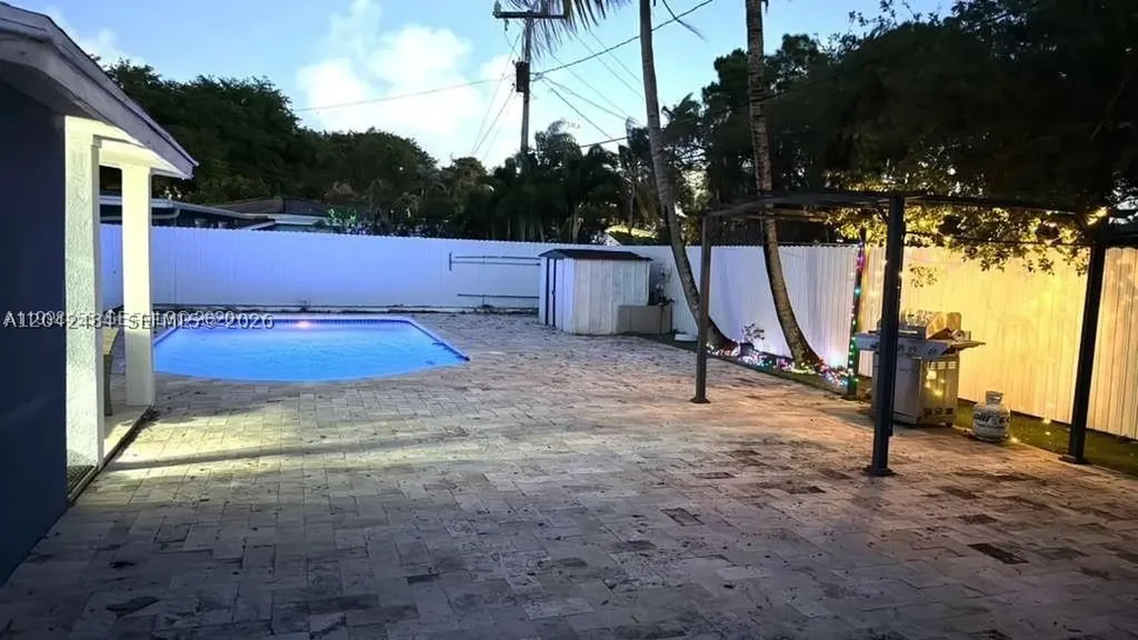1555 SW 21st Way Fort Lauderdale FL 33312