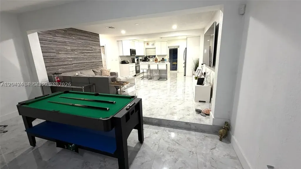 1555 SW 21st Way Fort Lauderdale FL 33312