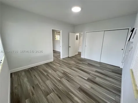 962 NW 6th Street Miami FL 33136
