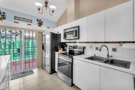 9018 NW 120th Street Hialeah Gardens FL 33018