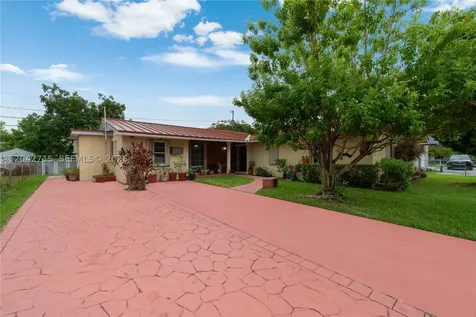 10315 SW 200th Street Cutler Bay FL 33157