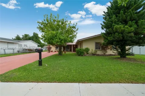 10315 SW 200th Street Cutler Bay FL 33157