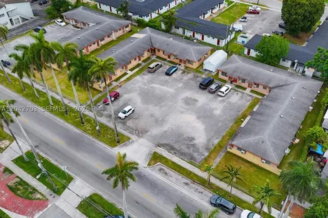 1915 NW 28th Street Miami FL 33142