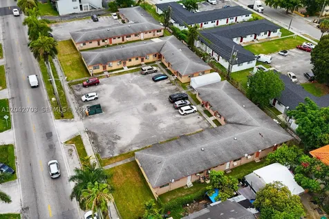 1915 NW 28th Street Miami FL 33142