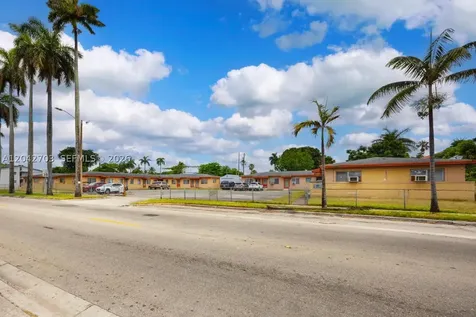 1915 NW 28th Street Miami FL 33142