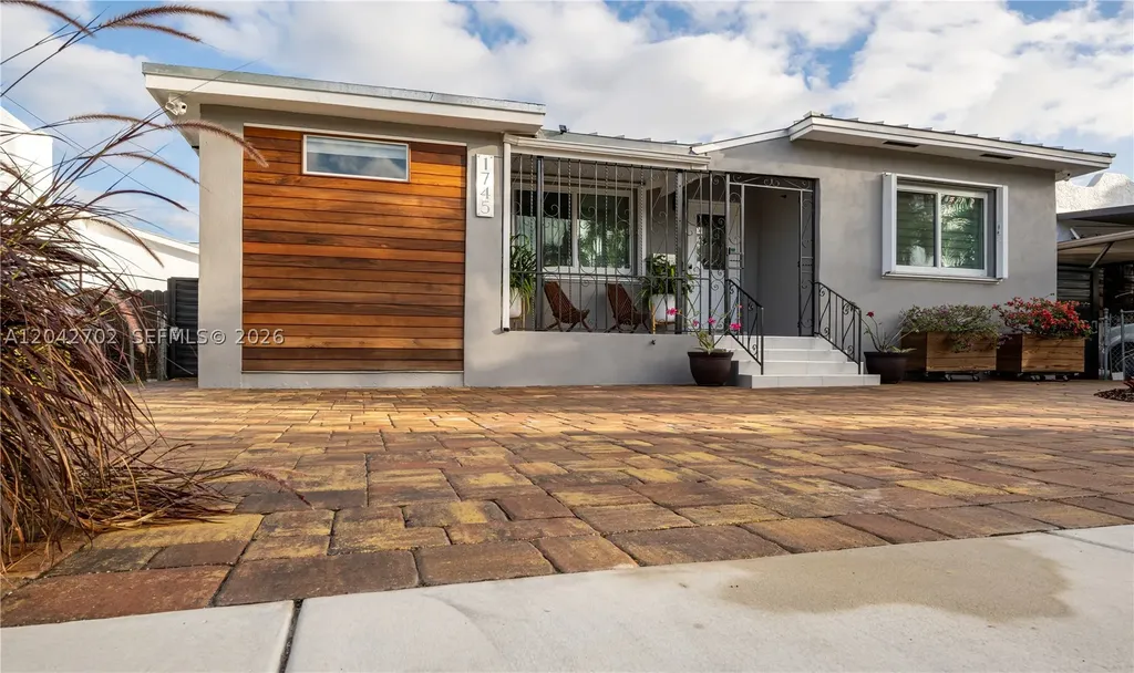 1745 SW 11th Terrace Miami FL 33135
