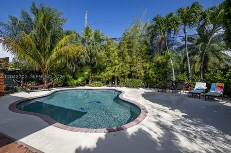 1745 SW 11th Terrace Miami FL 33135