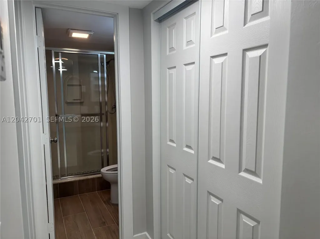 300 Berkley Road Hollywood FL 33024