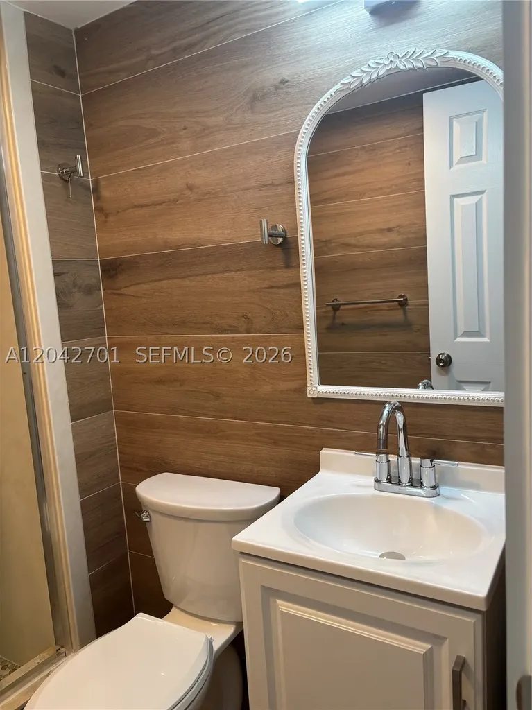 300 Berkley Road Hollywood FL 33024