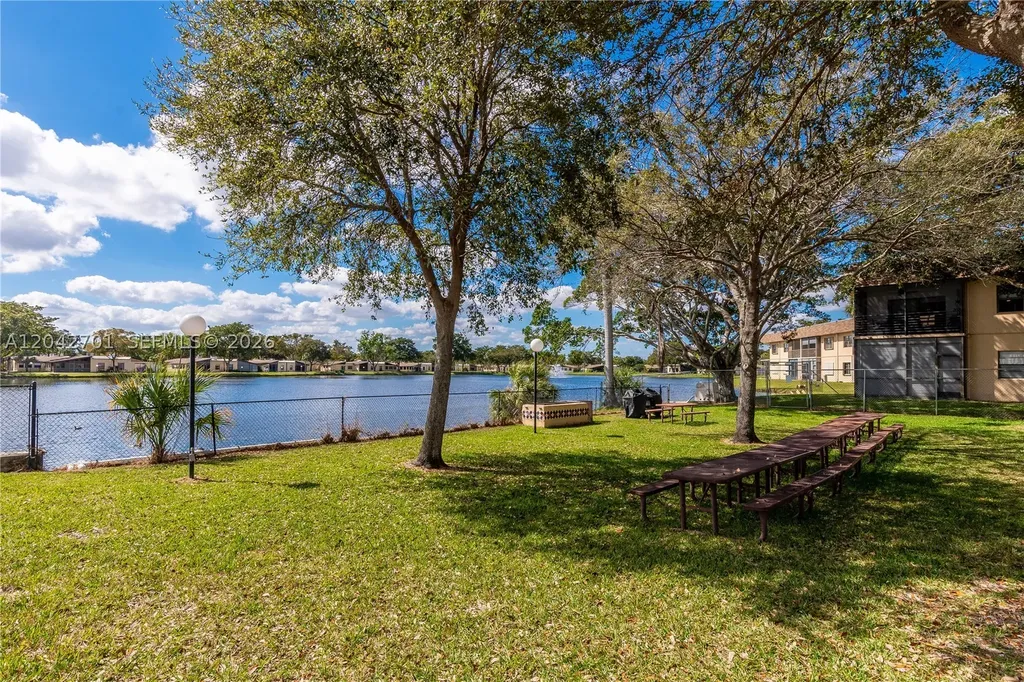 300 Berkley Road Hollywood FL 33024