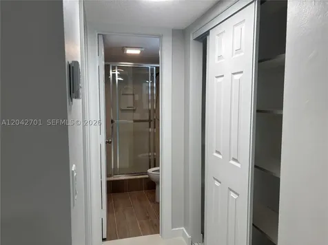 300 Berkley Road Hollywood FL 33024