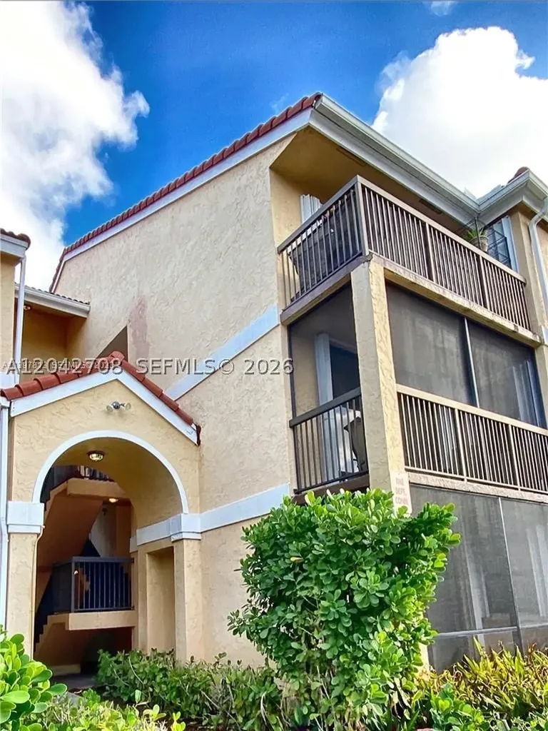 5641 Riverside Drive Coral Springs FL 33067