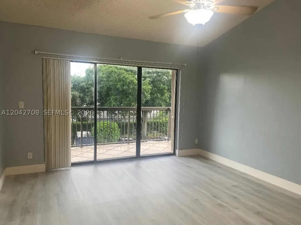 5641 Riverside Drive Coral Springs FL 33067