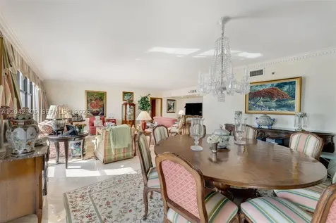 9 Island Avenue Miami Beach FL 33139