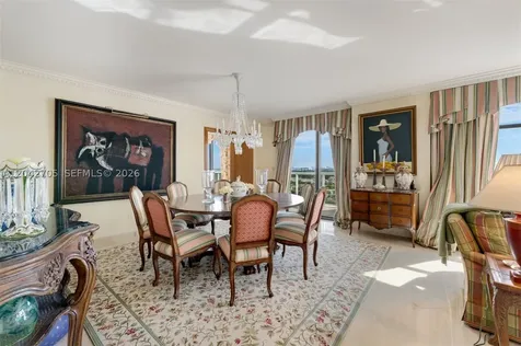 9 Island Avenue Miami Beach FL 33139