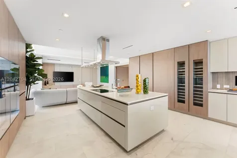 18501 Collins Avenue Sunny Isles Beach FL 33160