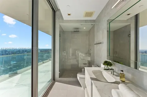 18501 Collins Avenue Sunny Isles Beach FL 33160