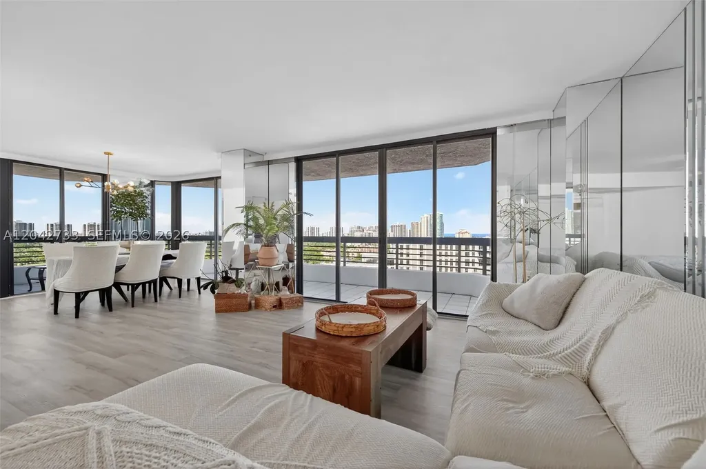 3500 Mystic Pointe Drive Aventura FL 33180