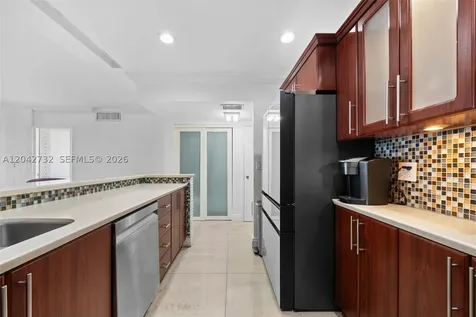 20100 W Country Club Drive Aventura FL 33180