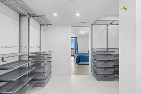 20100 W Country Club Drive Aventura FL 33180