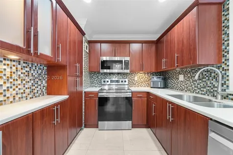 20100 W Country Club Drive Aventura FL 33180