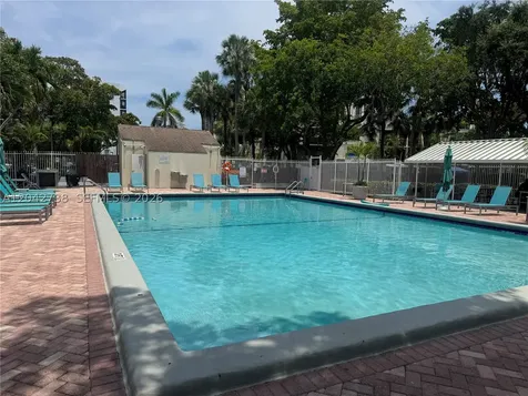 20200 W Country Club Drive Aventura FL 33180