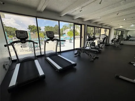 20200 W Country Club Drive Aventura FL 33180