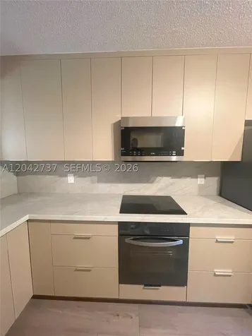 2151 NW 77th Way Pembroke Pines FL 33024