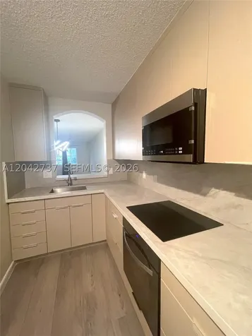 2151 NW 77th Way Pembroke Pines FL 33024