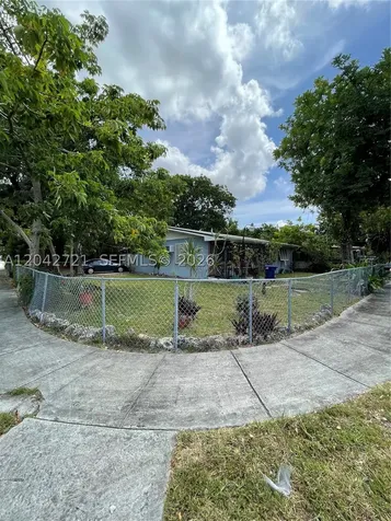 1797 NW 113th Terrace Miami FL 33167