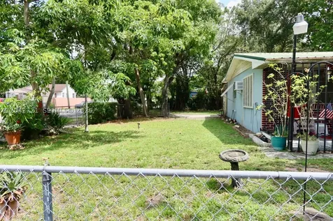 1797 NW 113th Terrace Miami FL 33167