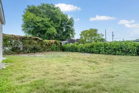 1550 NW 52nd Street Miami FL 33142