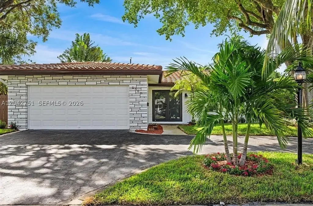 5300 Adams Street Hollywood FL 33021