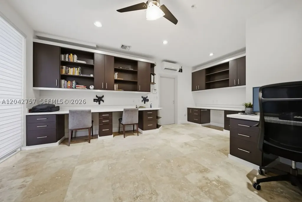 710 NE 3rd Avenue Fort Lauderdale FL 33304