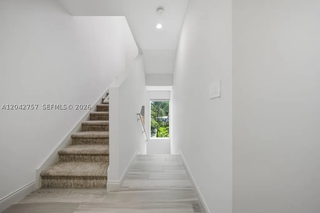 710 NE 3rd Avenue Fort Lauderdale FL 33304