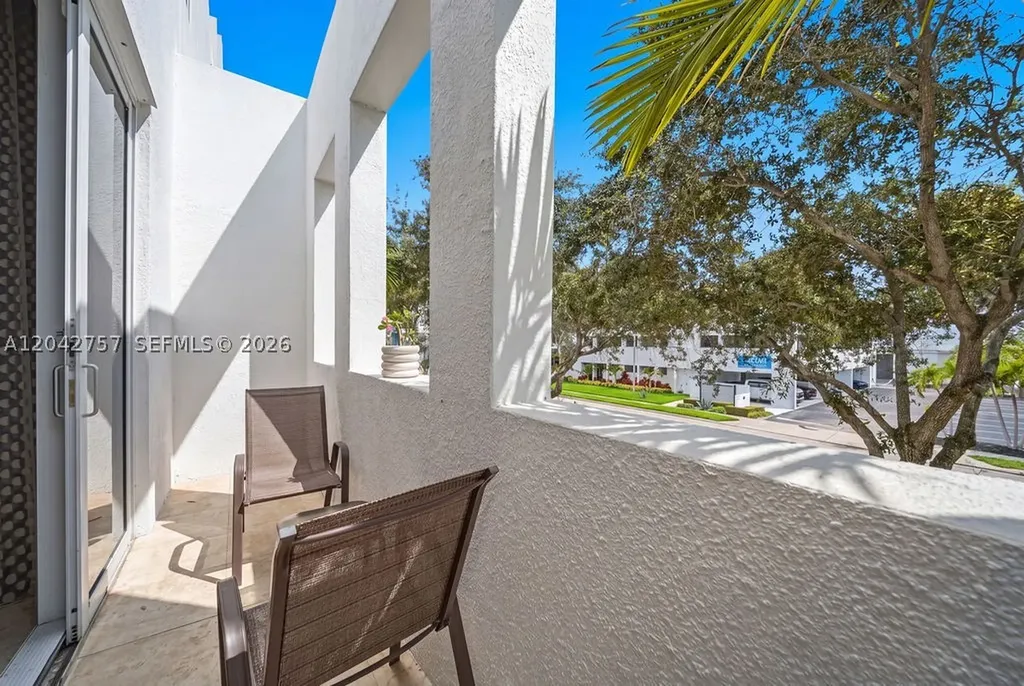 710 NE 3rd Avenue Fort Lauderdale FL 33304