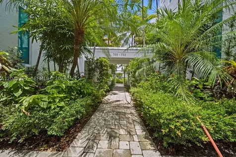 710 NE 3rd Avenue Fort Lauderdale FL 33304