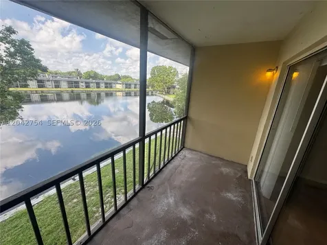 7910 Colony Circle N Tamarac FL 33321