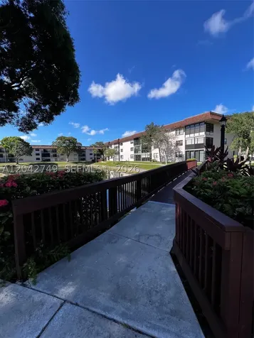 4975 E Sabal Palm Boulevard Tamarac FL 33319