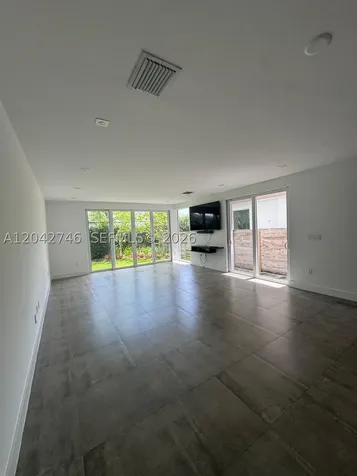 2947 SW 27th Terrace Miami FL 33133
