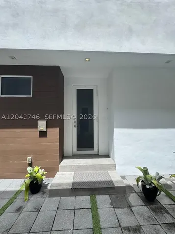 2947 SW 27th Terrace Miami FL 33133