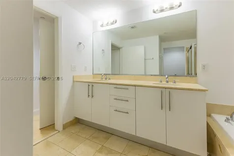 3330 NE 190th Street Aventura FL 33180