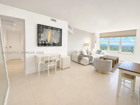 4747 Collins Avenue Miami Beach FL 33140