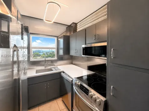 4747 Collins Avenue Miami Beach FL 33140