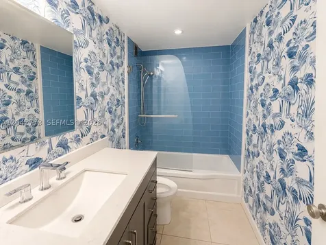 4747 Collins Avenue Miami Beach FL 33140